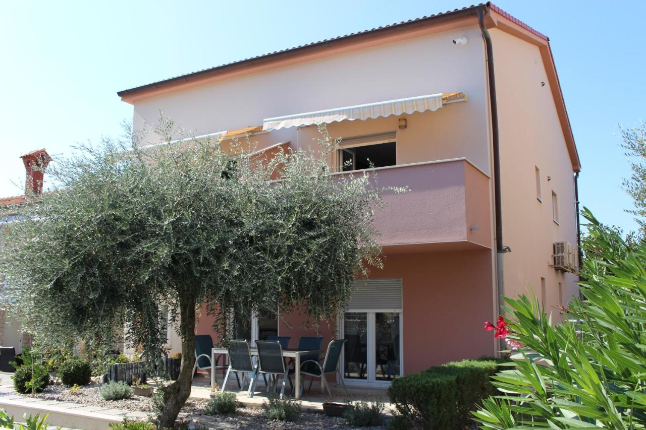 Filipovic Apartmani Медулин Экстерьер фото