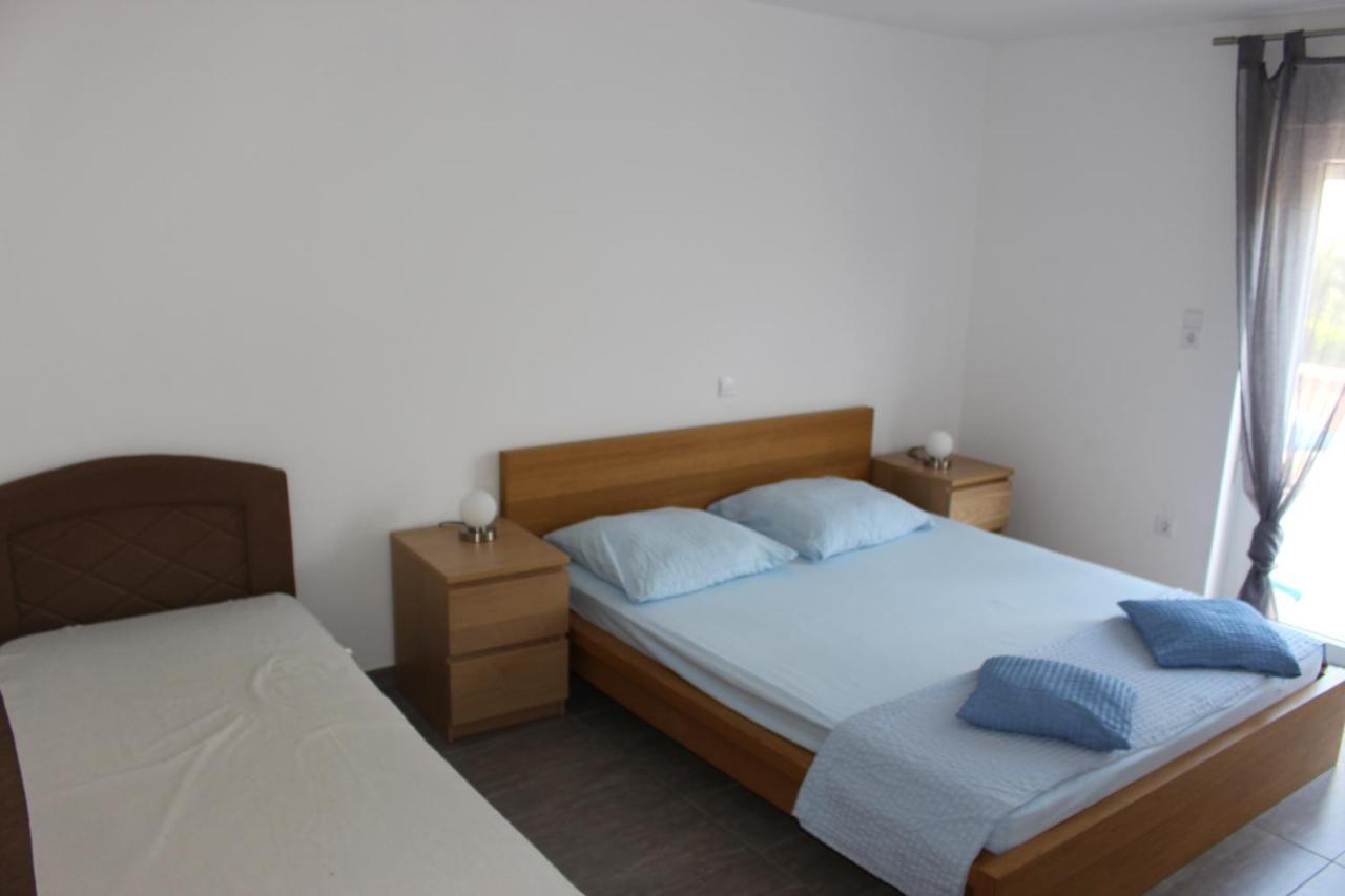 Filipovic Apartmani Медулин Экстерьер фото